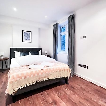 Prime Location Camden Luxury Apt Sleeps 6 런던 외부 사진